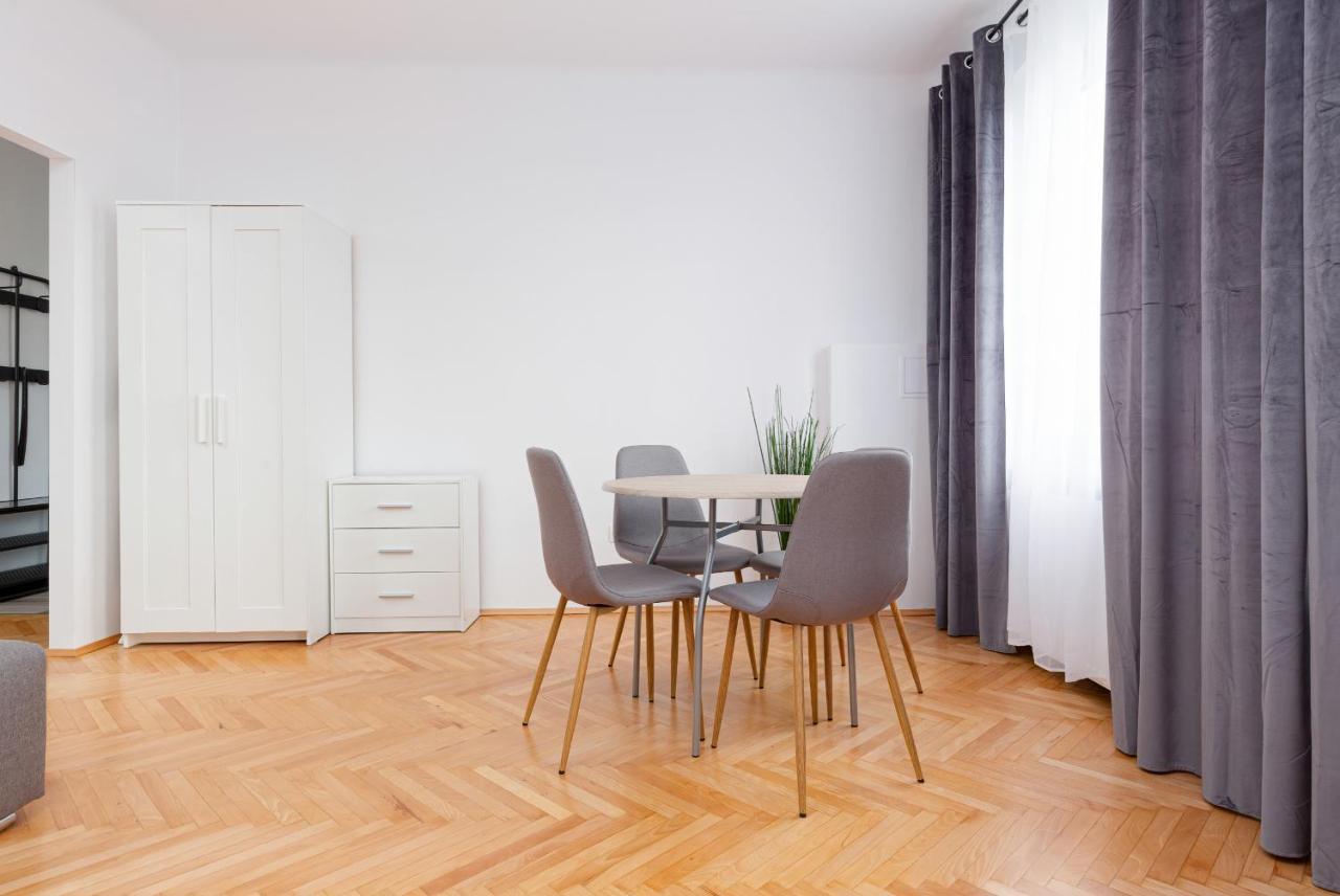 Kamienica Stanislawa Augusta Warszawa By Noclegi Renters Exterior photo