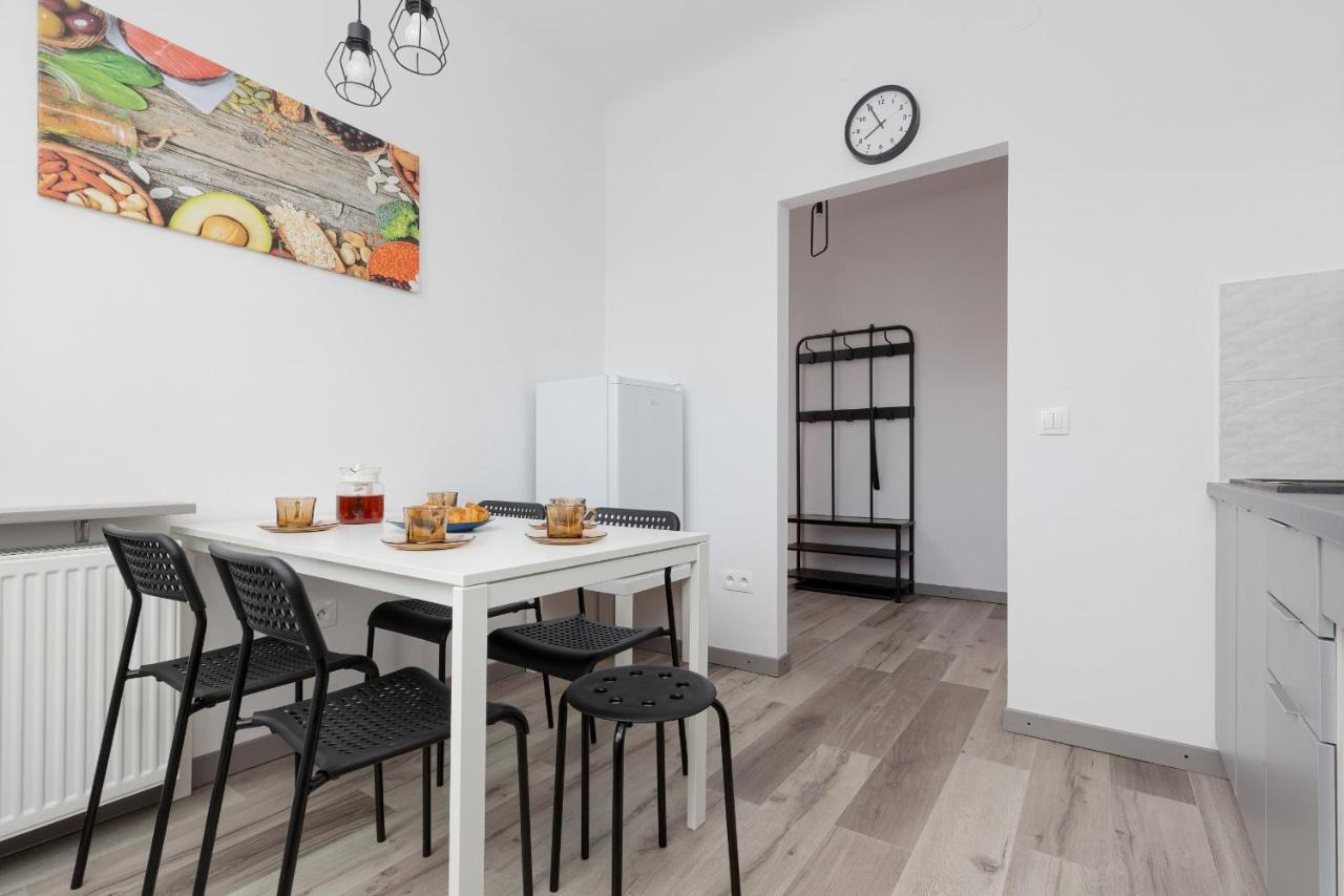 Kamienica Stanislawa Augusta Warszawa By Noclegi Renters Exterior photo